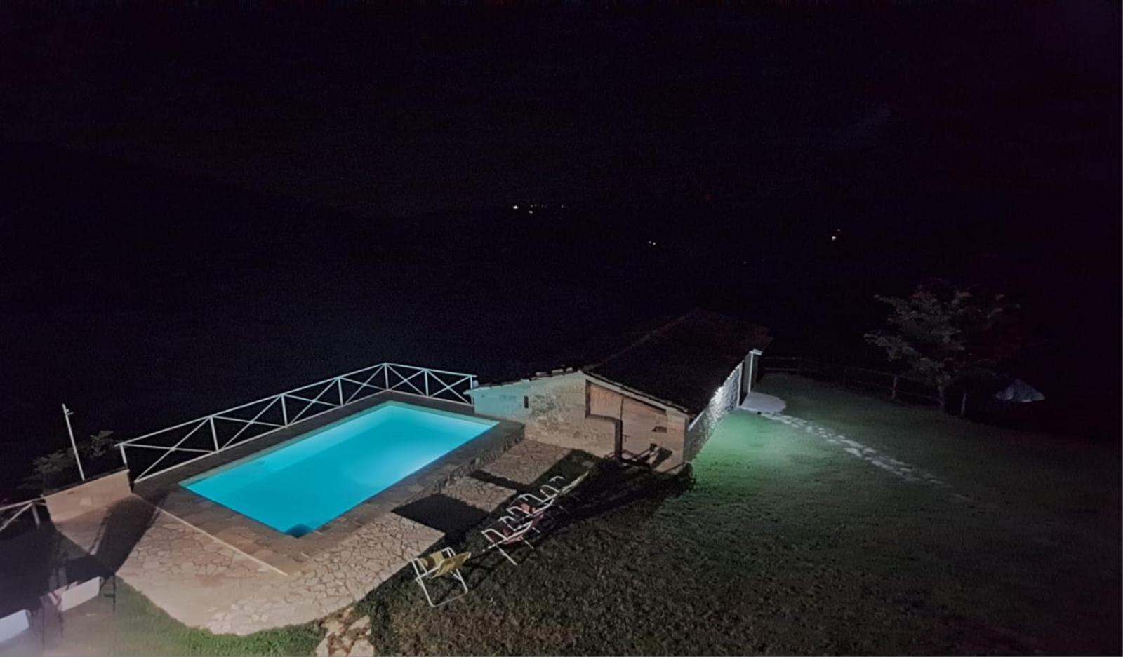 Casale Al Lago Con Piscina E Sauna Corbara  Exterior foto
